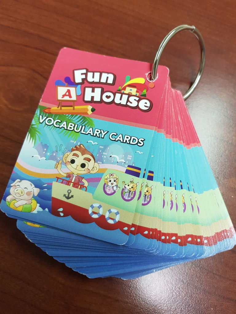 Fun House A 單字卡 (共56張單字卡+金屬扣環)